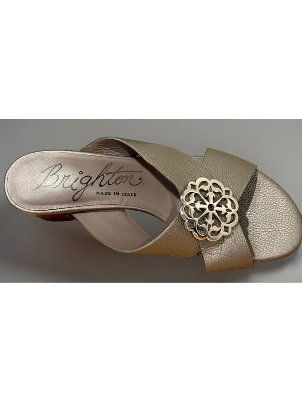 Brighton Alison Women’s 7.5 M Silver Leather Medallion Block Heel Sandals Italy